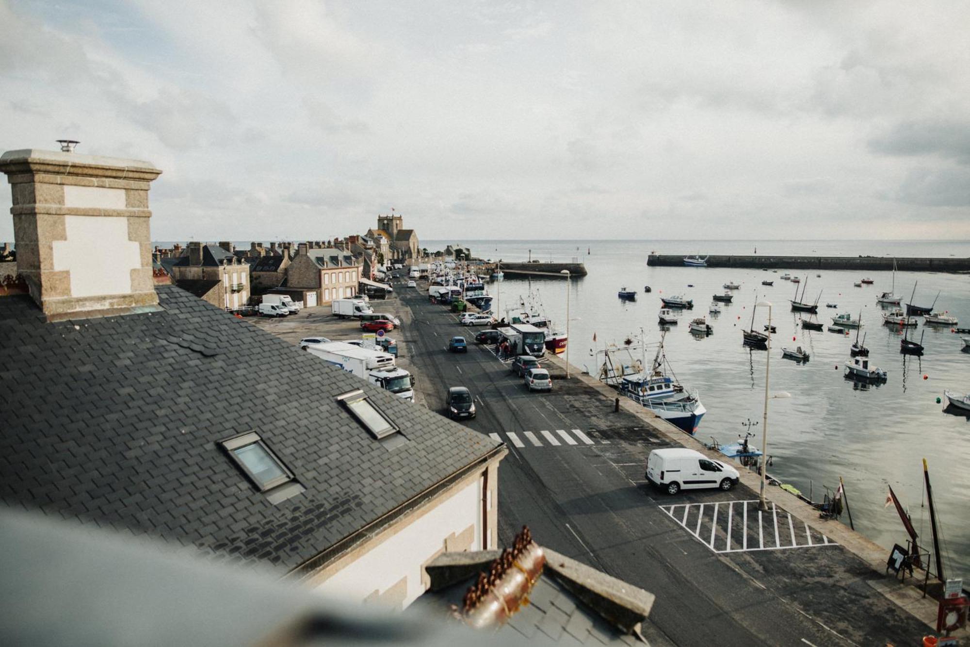 Le Mora Hotes Barfleur Exterior photo