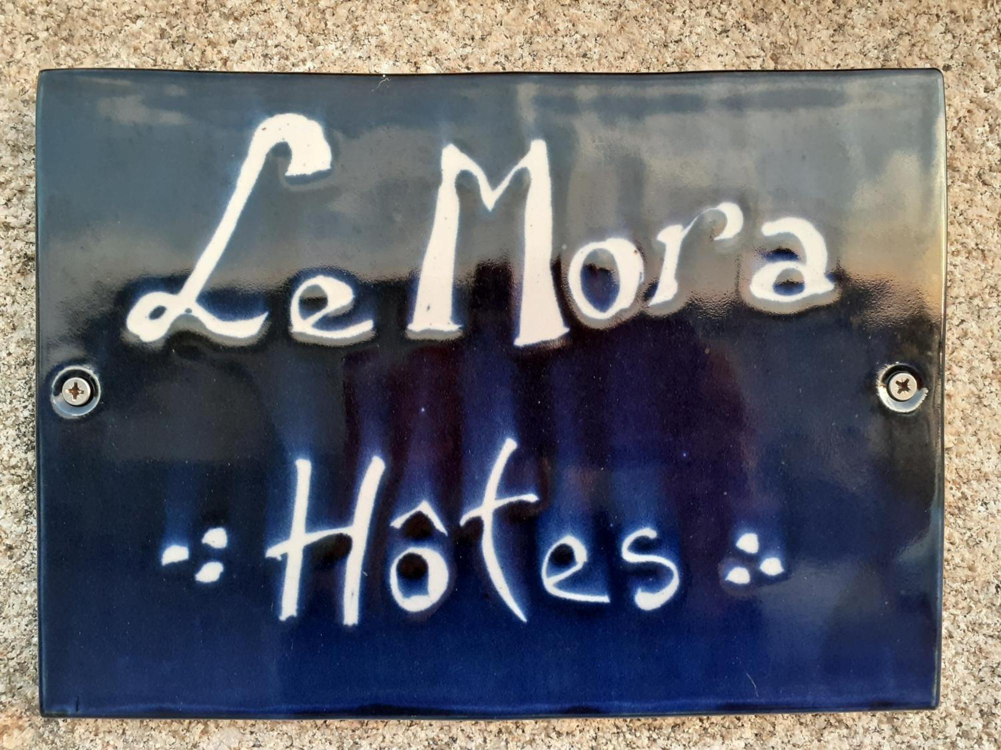 Le Mora Hotes Barfleur Exterior photo